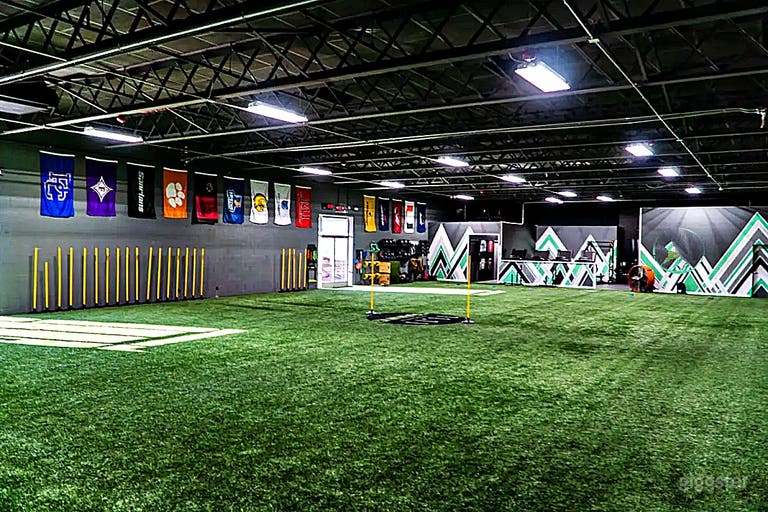  Versatile Sports Arena for Recreation and Events 