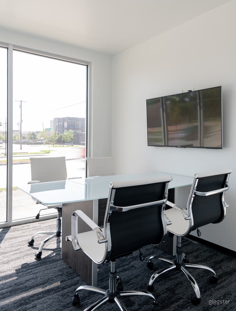  Small Conference Room 