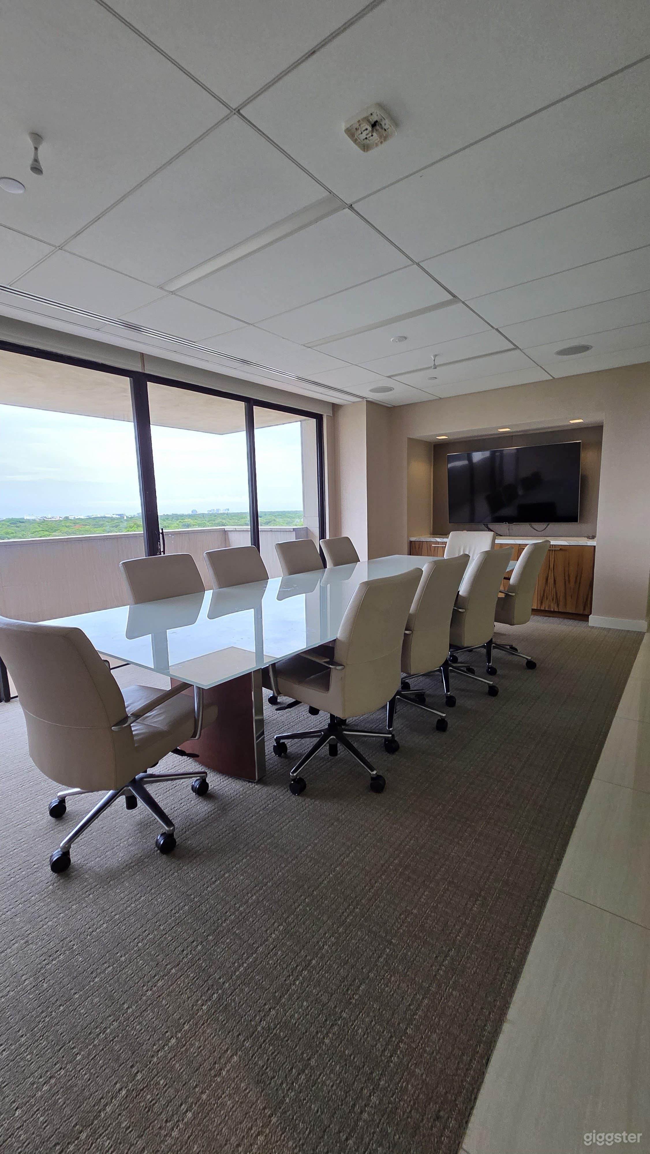 Coral Gables off the mile office with a view Photo 3