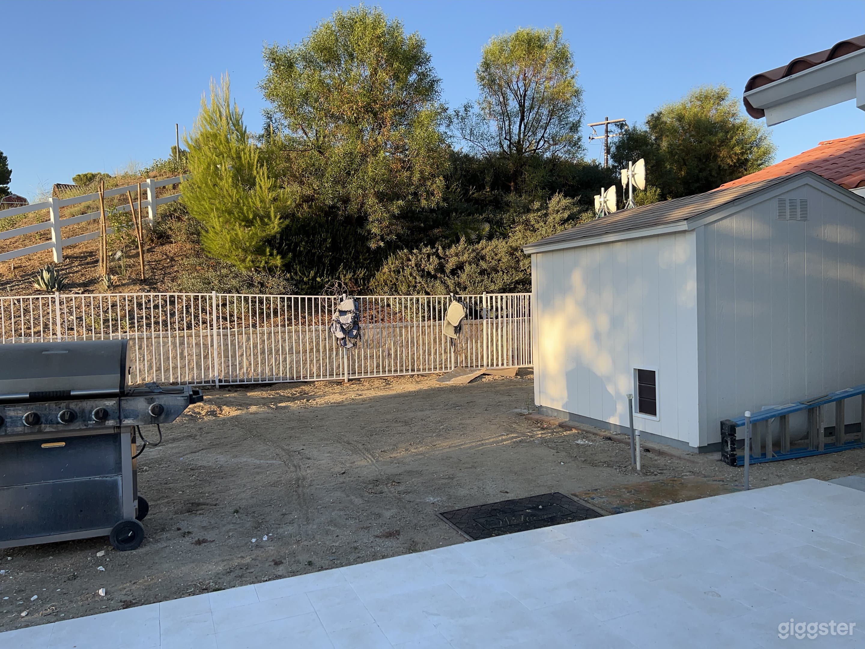 Castaic pool location Photo 4