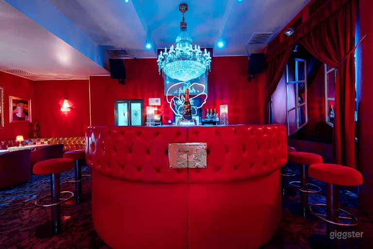  Nightclub Storico di Lusso a Milano 