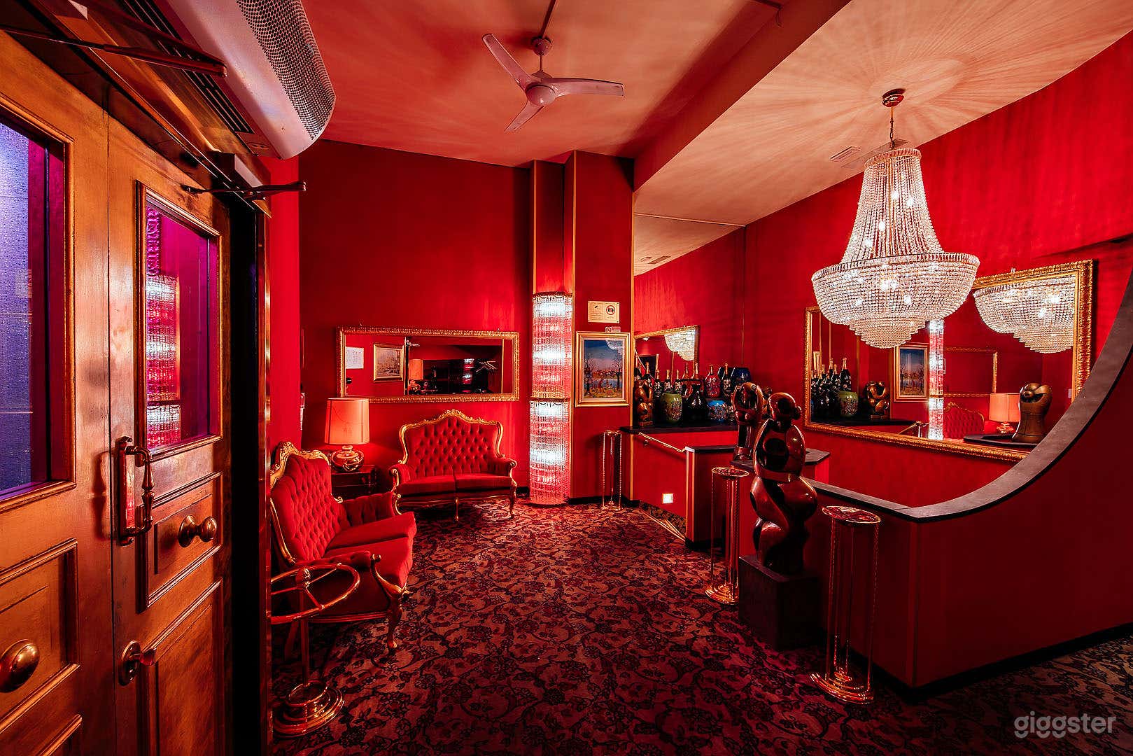 Foto di Nightclub Storico di Lusso a Milano 3