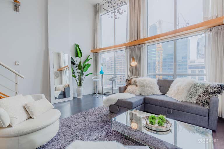  Stunning Designer Downtown Vancouver Loft 