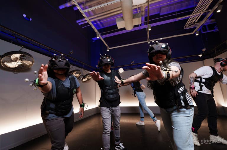  Modern & Futuristic VR Space in Miracle Mile 