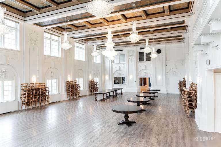  Elegant Historic Ballroom For Film, Photo, & Events 