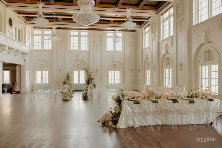  Elegant Historic Ballroom For Film, Photo, & Events 