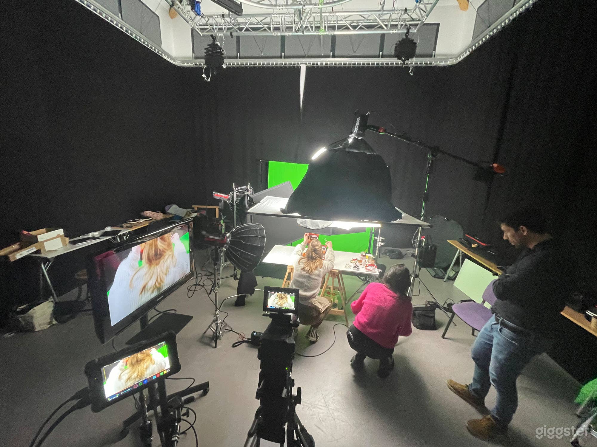 Photo de Studio de tournage et photo équipé – 50m² – Proche Paris 1