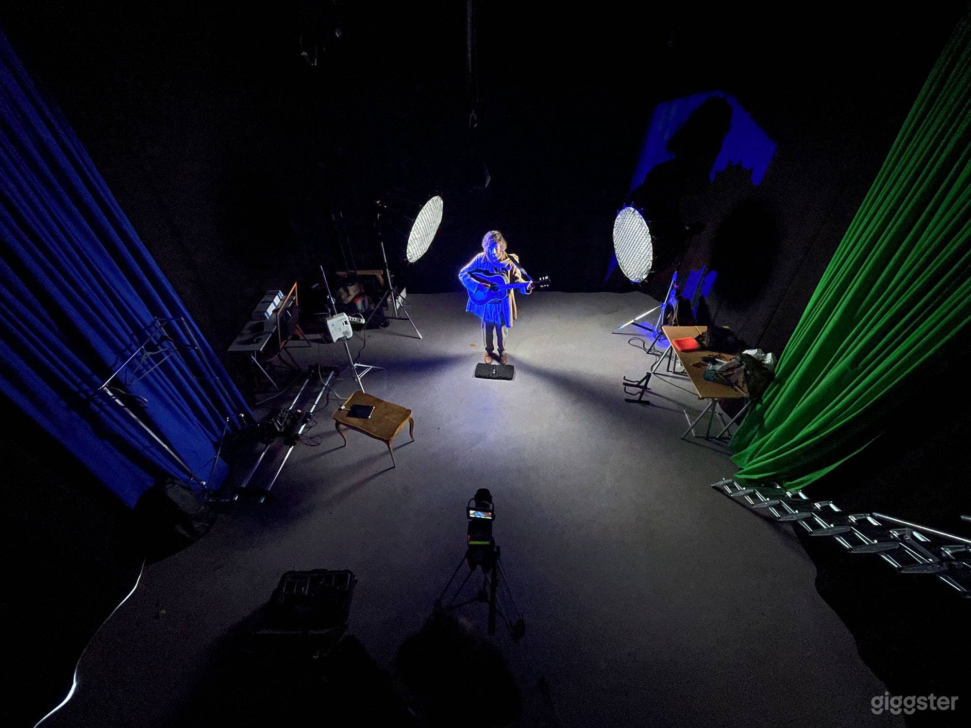 Photo de Studio de tournage et photo équipé – 50m² – Proche Paris 2