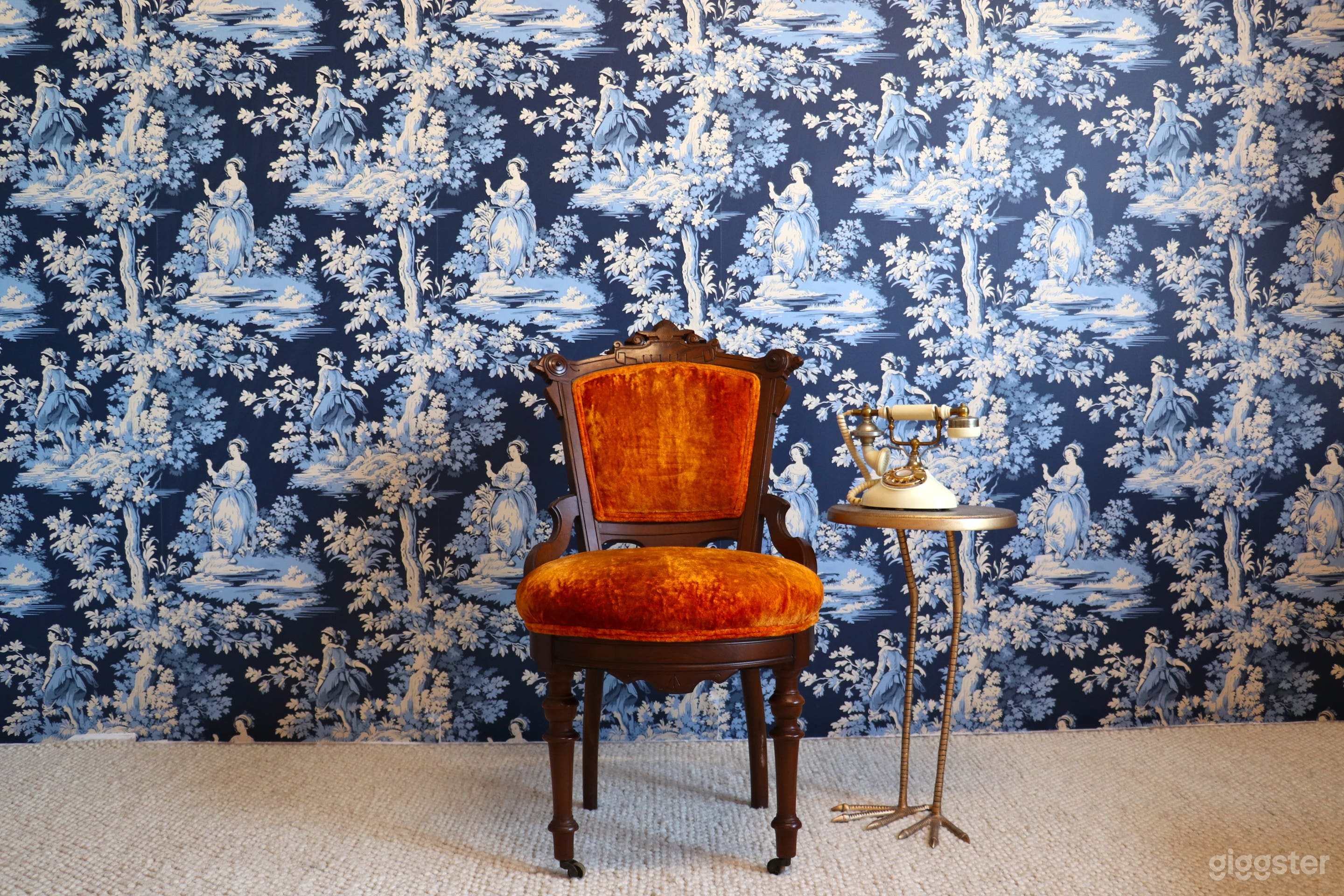 Brooklyn Industrial Space with Fun Sets and Props Photo 4