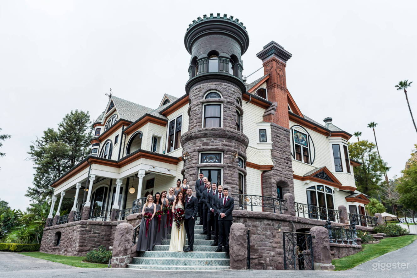  Victorian elegant Mansion in Piru Photo 3