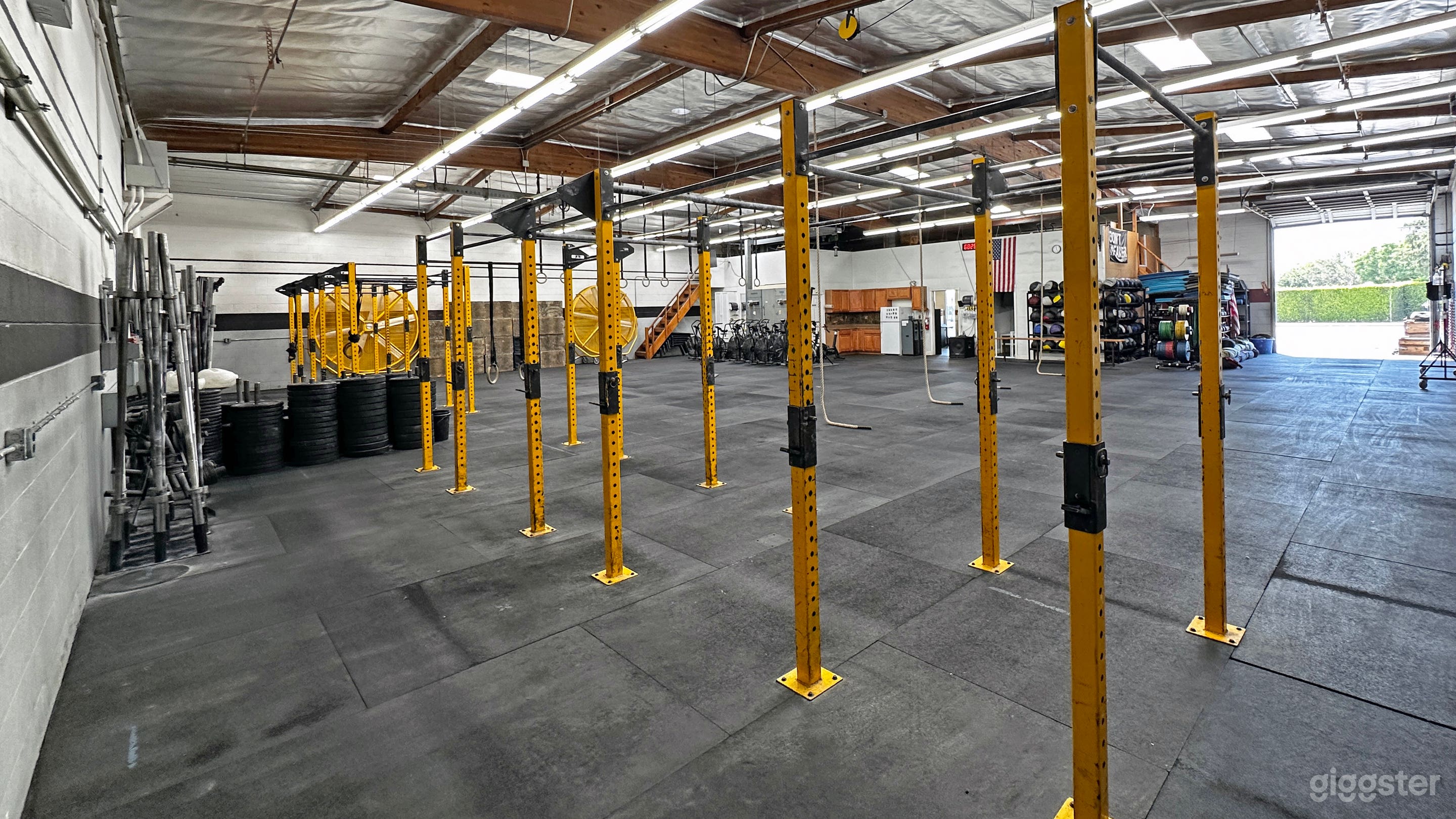 Premium CrossFit Facility with Full Equipment &amp; Open Spa Photo 2