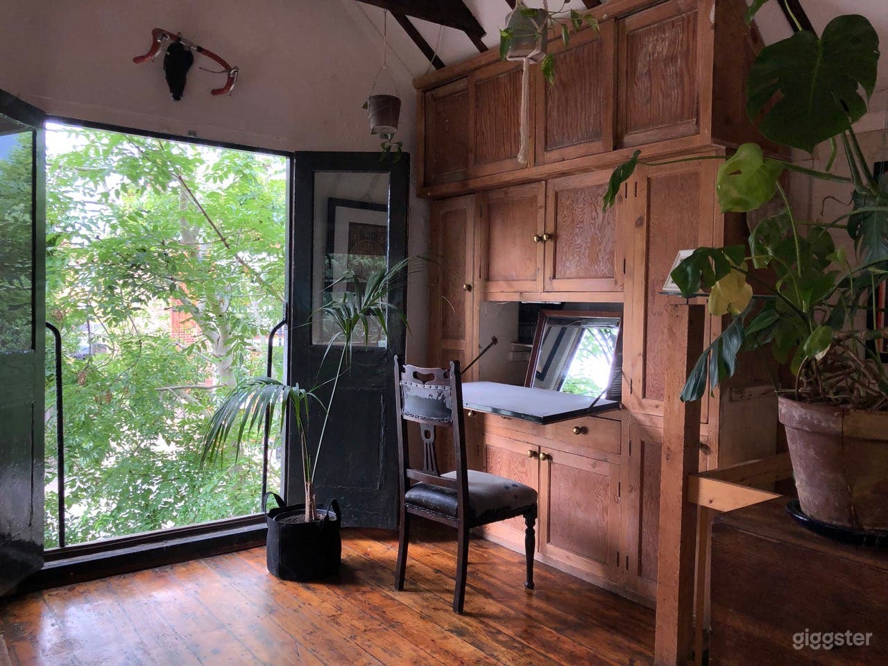 Charming Converted Stables Venue for Dining, Events etc Photo 1