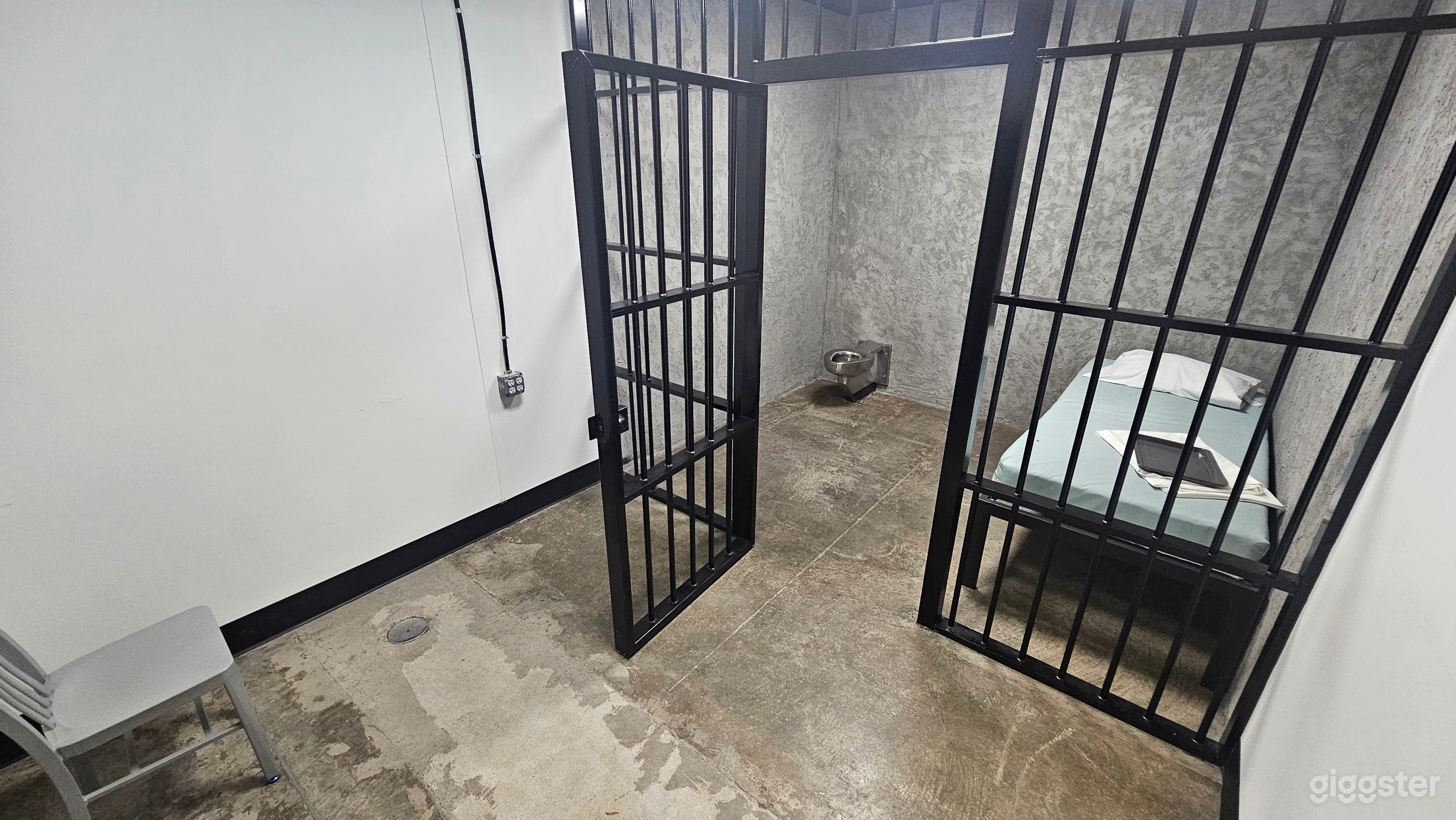 Microstudio Jail Set Photo 3