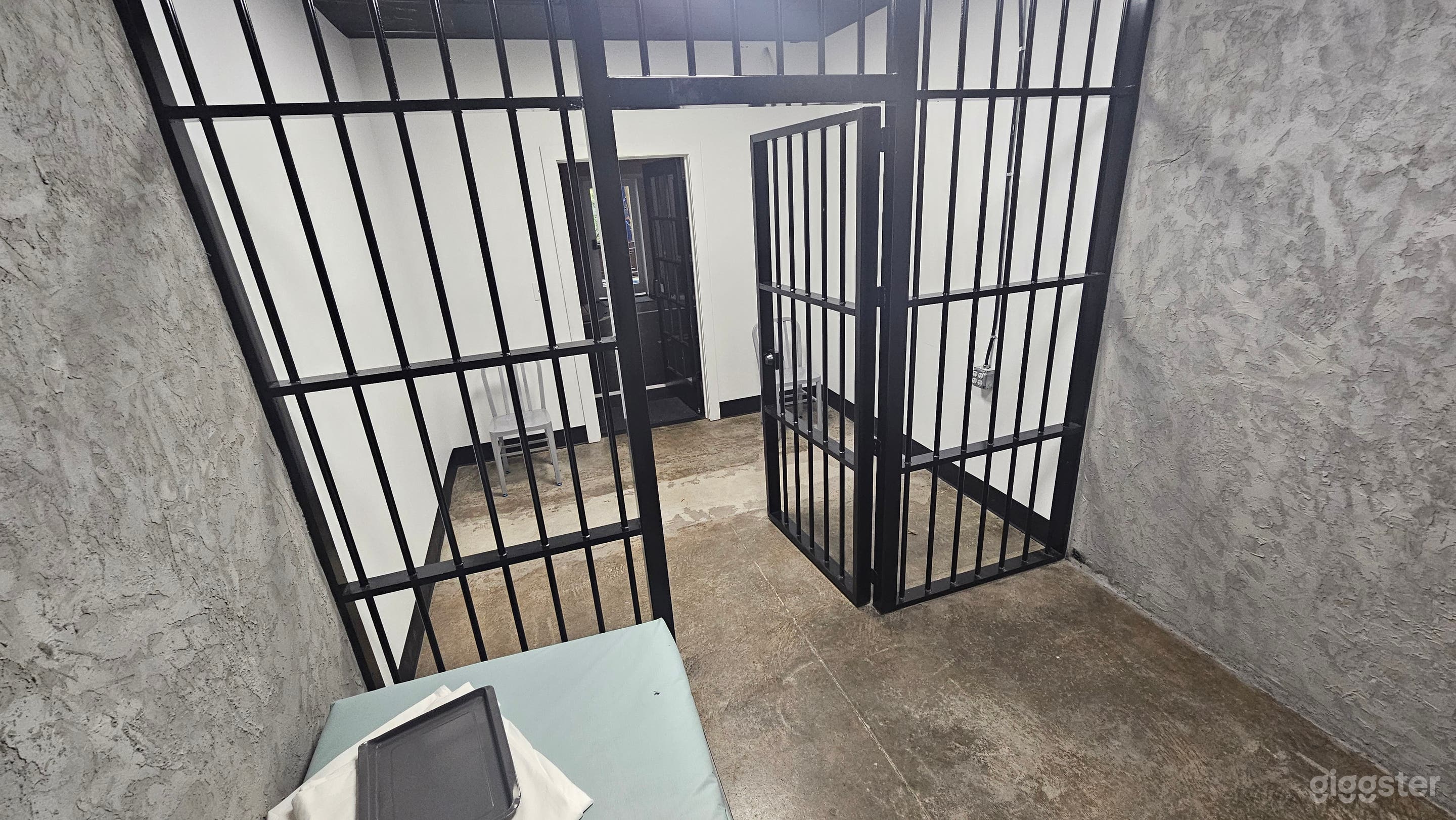 Microstudio Jail Set Photo 4