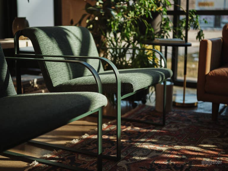  A Contemporary Photo & Film Studio 