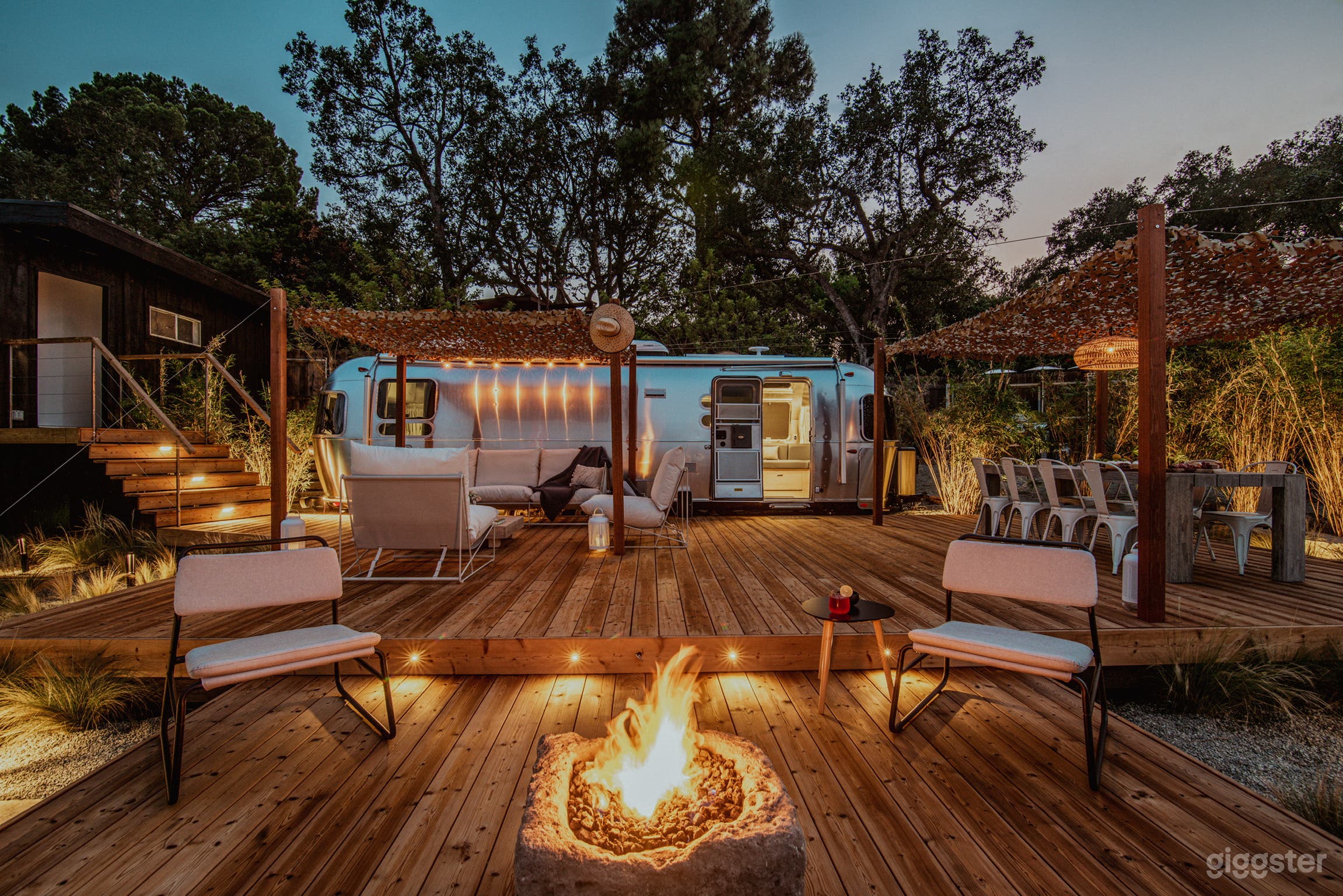 Airstream in Hollywood Hills with city views Photo 1