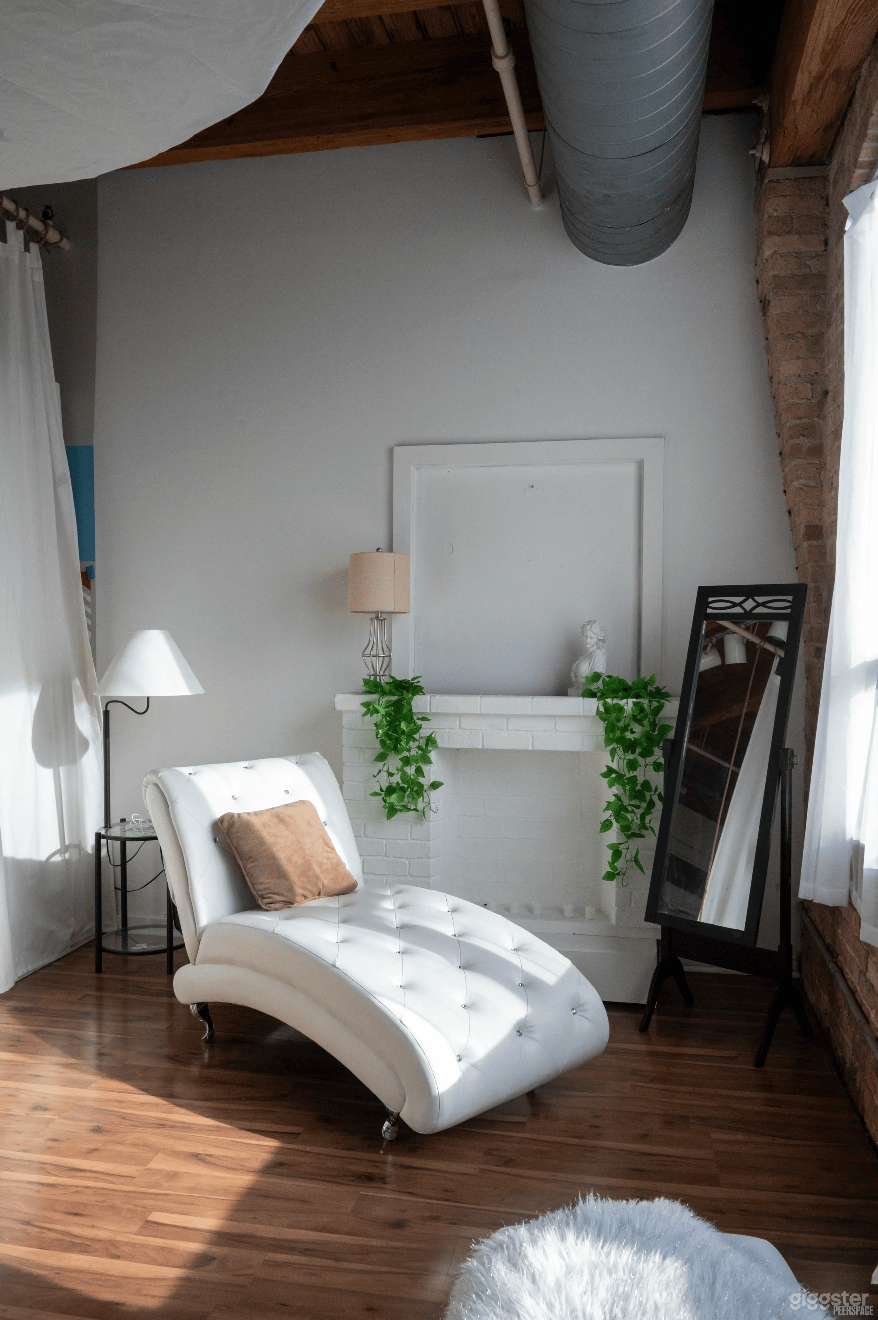 Industrial-Chic Loft w/ Natural Light – Fulton Market Photo 1