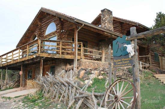 Country Style Event Space with a View of the Garden Photo 2