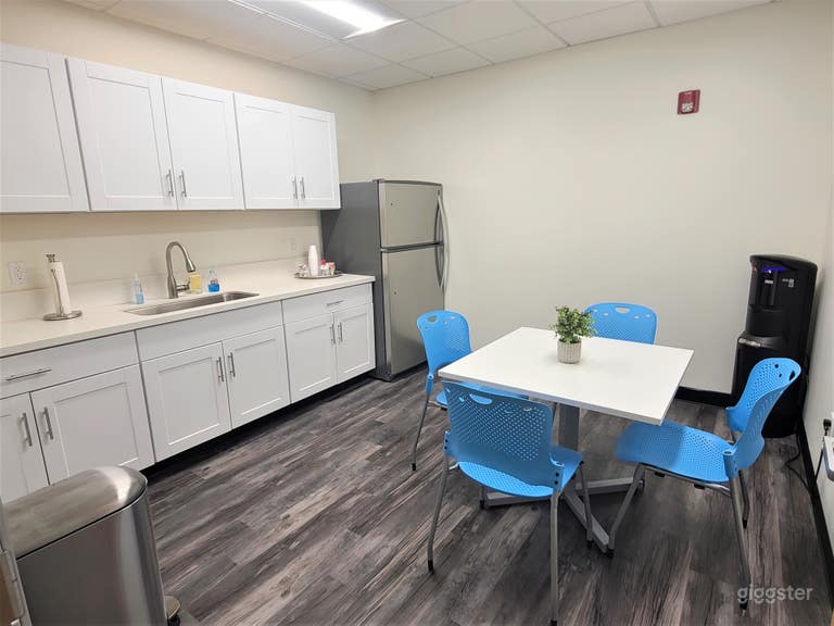  Medium Conference Room in Riverside (4th Floor) 