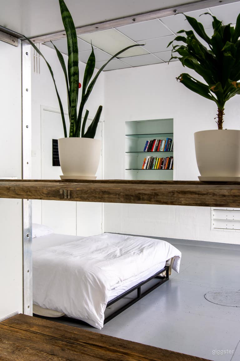  White Space Penthouse Studios 