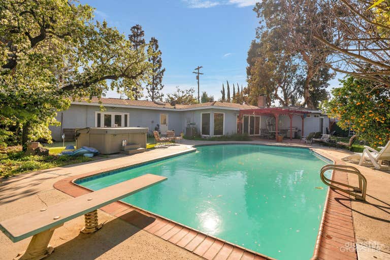   RETRO VAN NUYS MID-CENTURY CHARM/POOL 