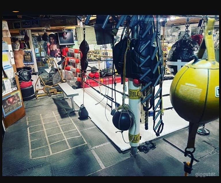  Espace polyvalent de gym de 3000 pieds carrés pour la production cinématographique 