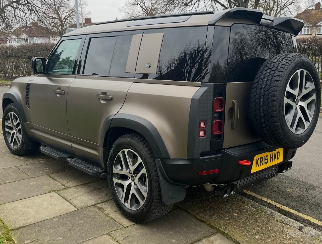 Land Rover Defender Available for Film Hire Photo 3