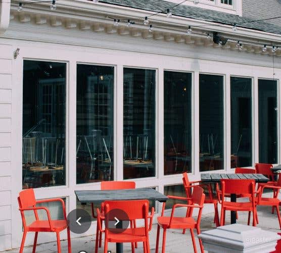 Bright Patio and Restaurant in Marietta Photo 2