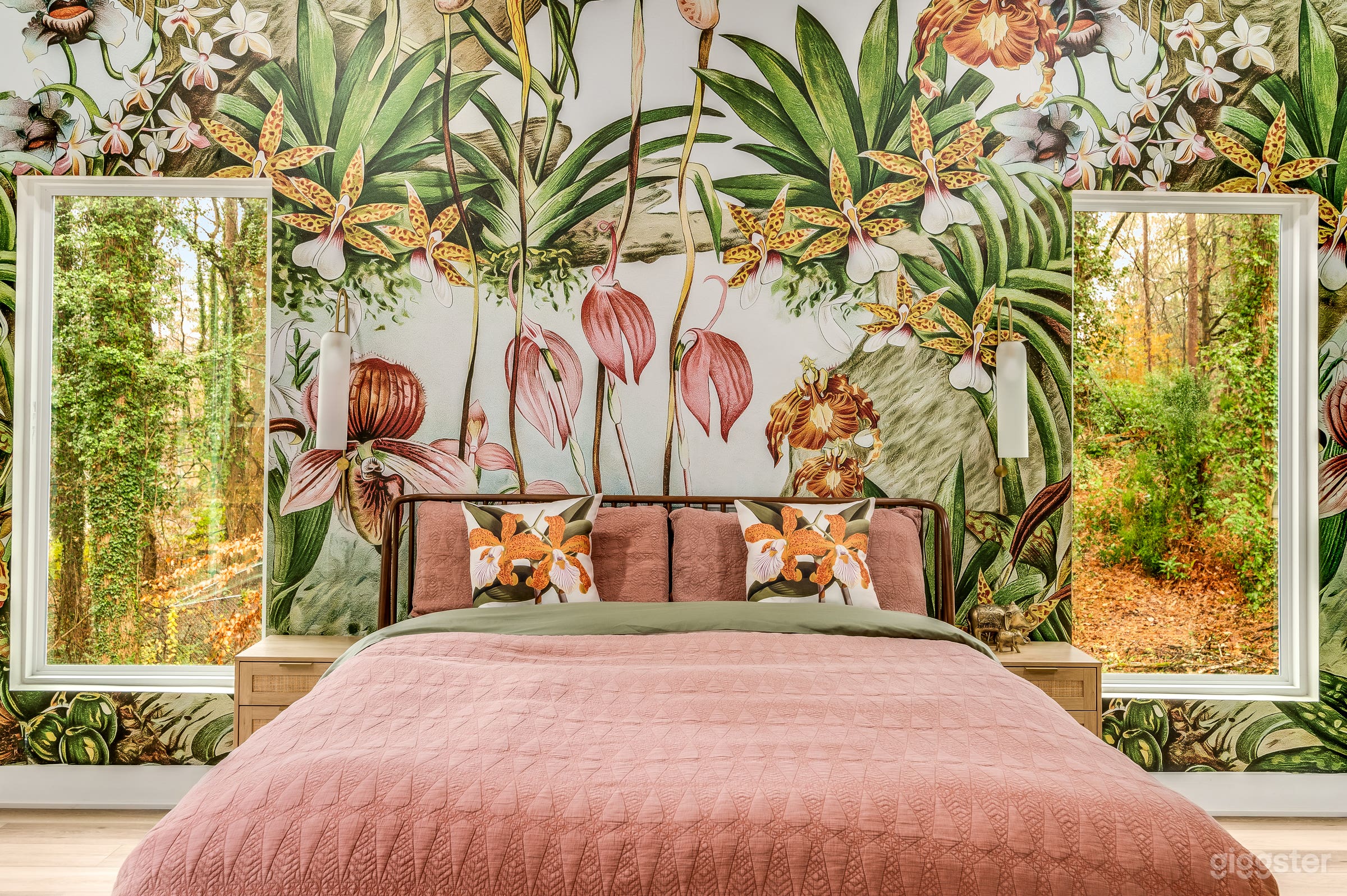 The Electric Urban Oasis Photo 1