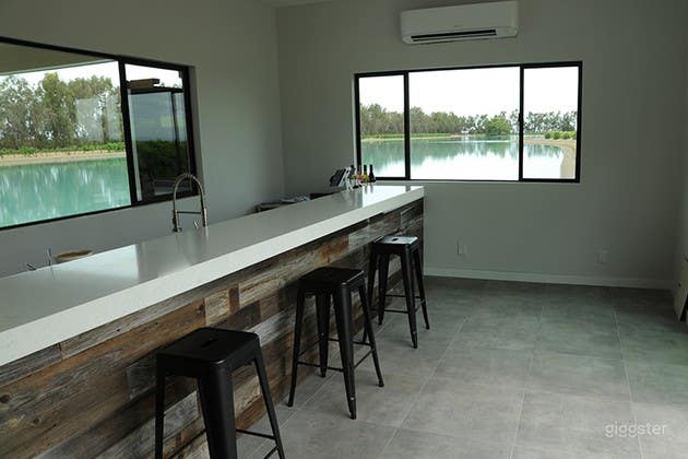 Indoor Tasting Room and Bar Photo 1