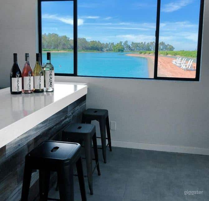 Indoor Tasting Room and Bar Photo 3