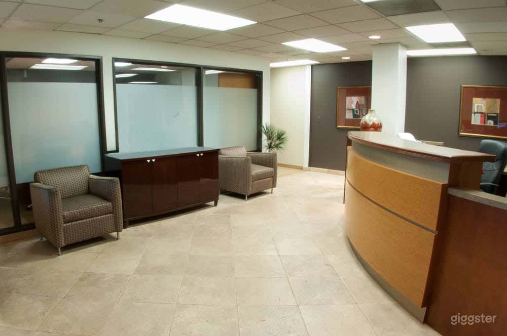 Cosy Conference Room in La Mirada Photo 3