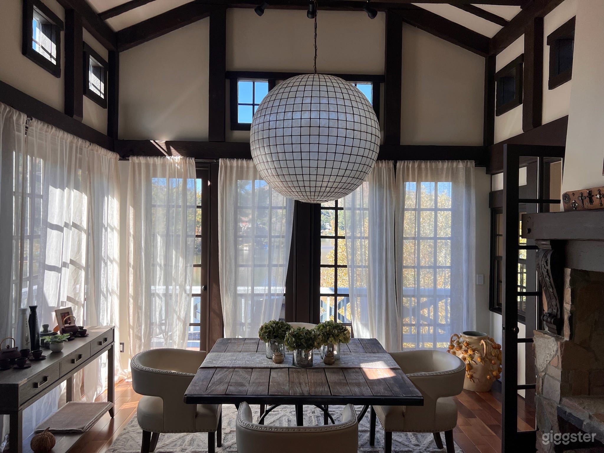 European Lake House w/ rustic garden, boat & dock Photo 3