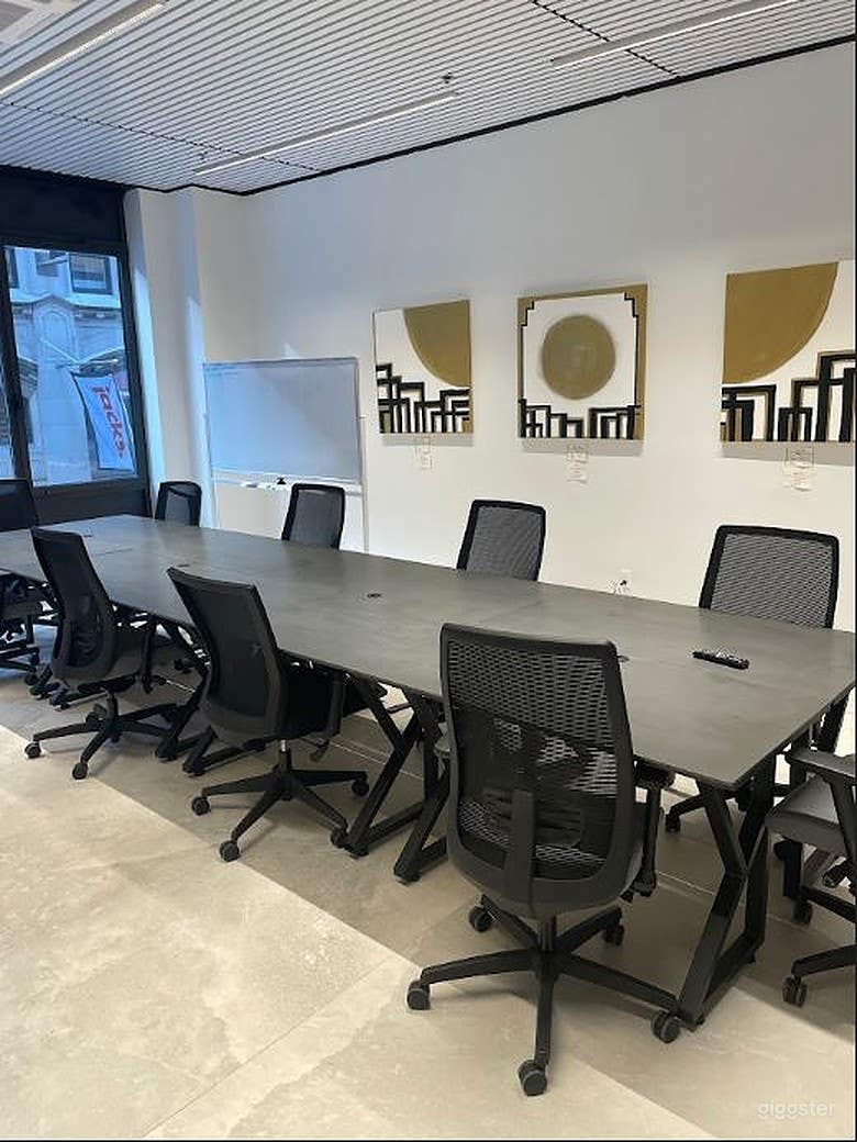 Marvelous Boardroom 2 in NYC Photo 3