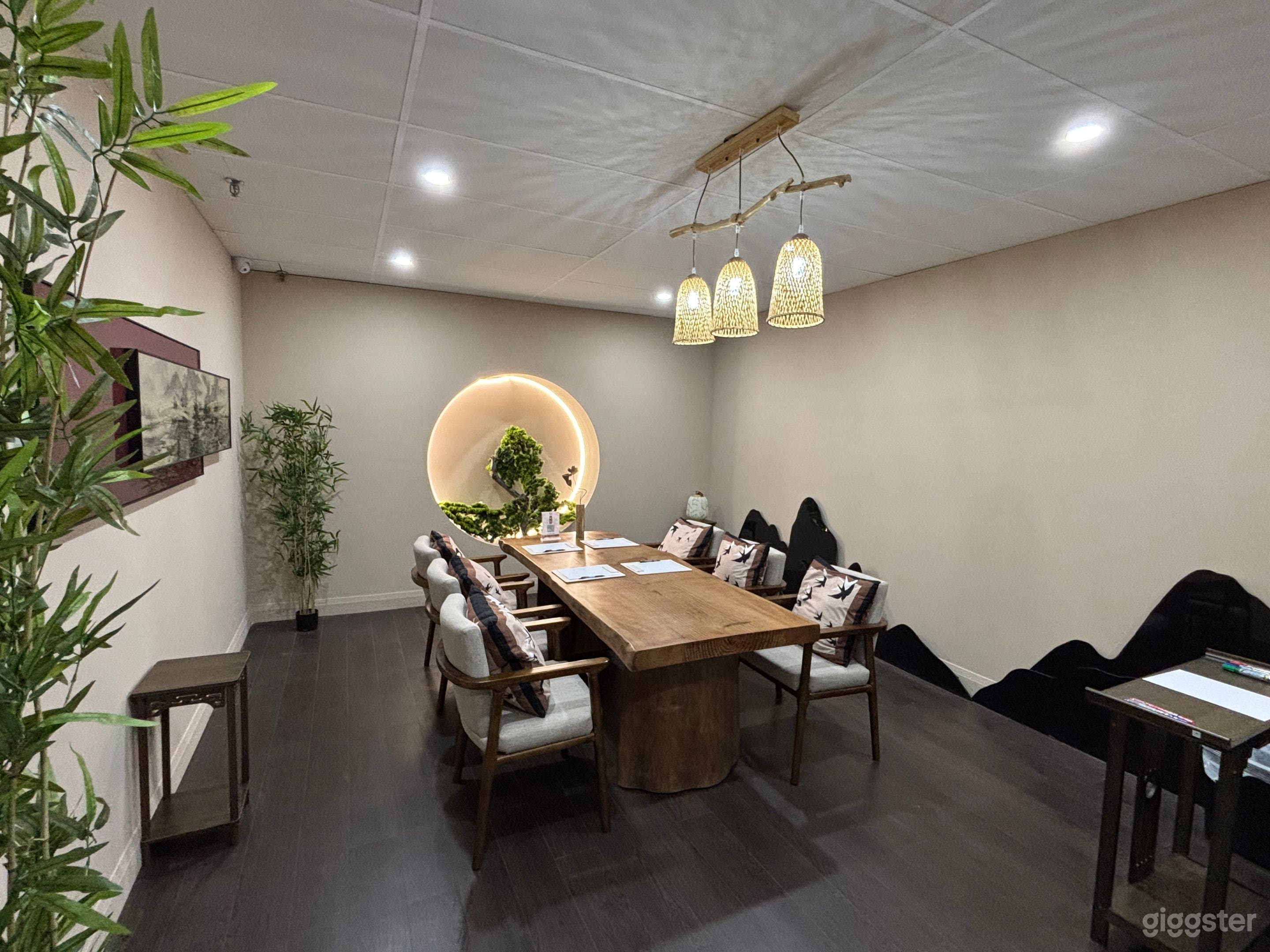 Serene Zen Room for Tea Talks &amp; Meetings Photo 1