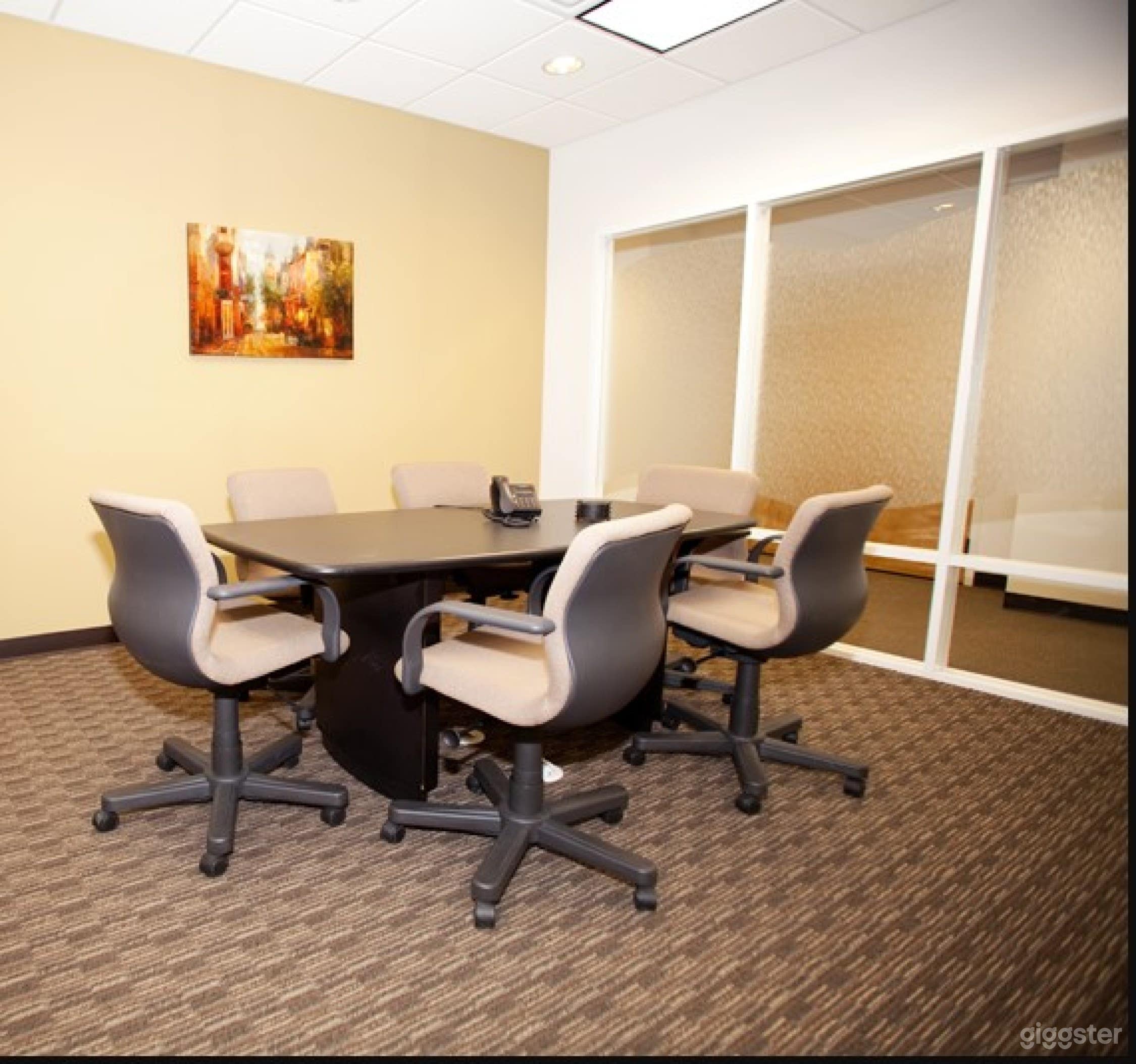 Conference Room  Photo 4