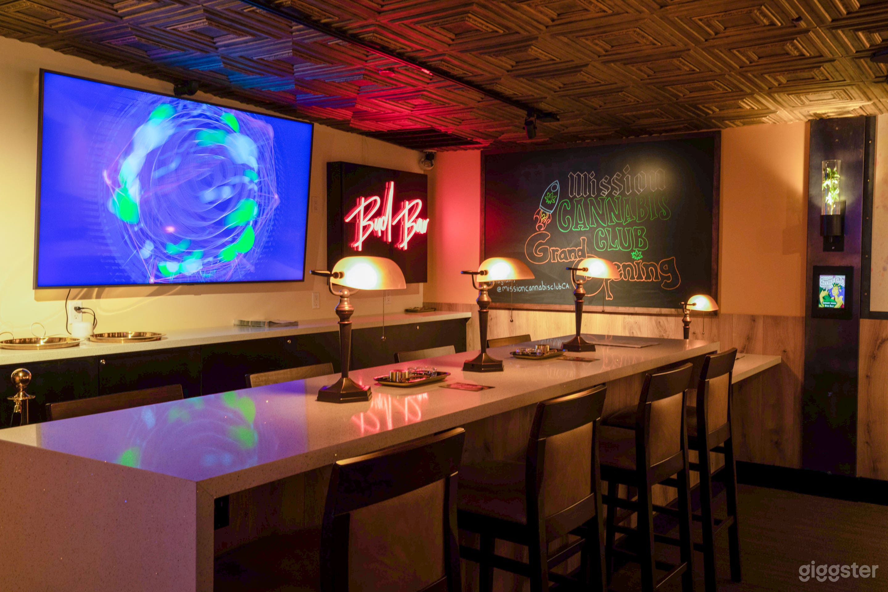 Upstairs consumption lounge
