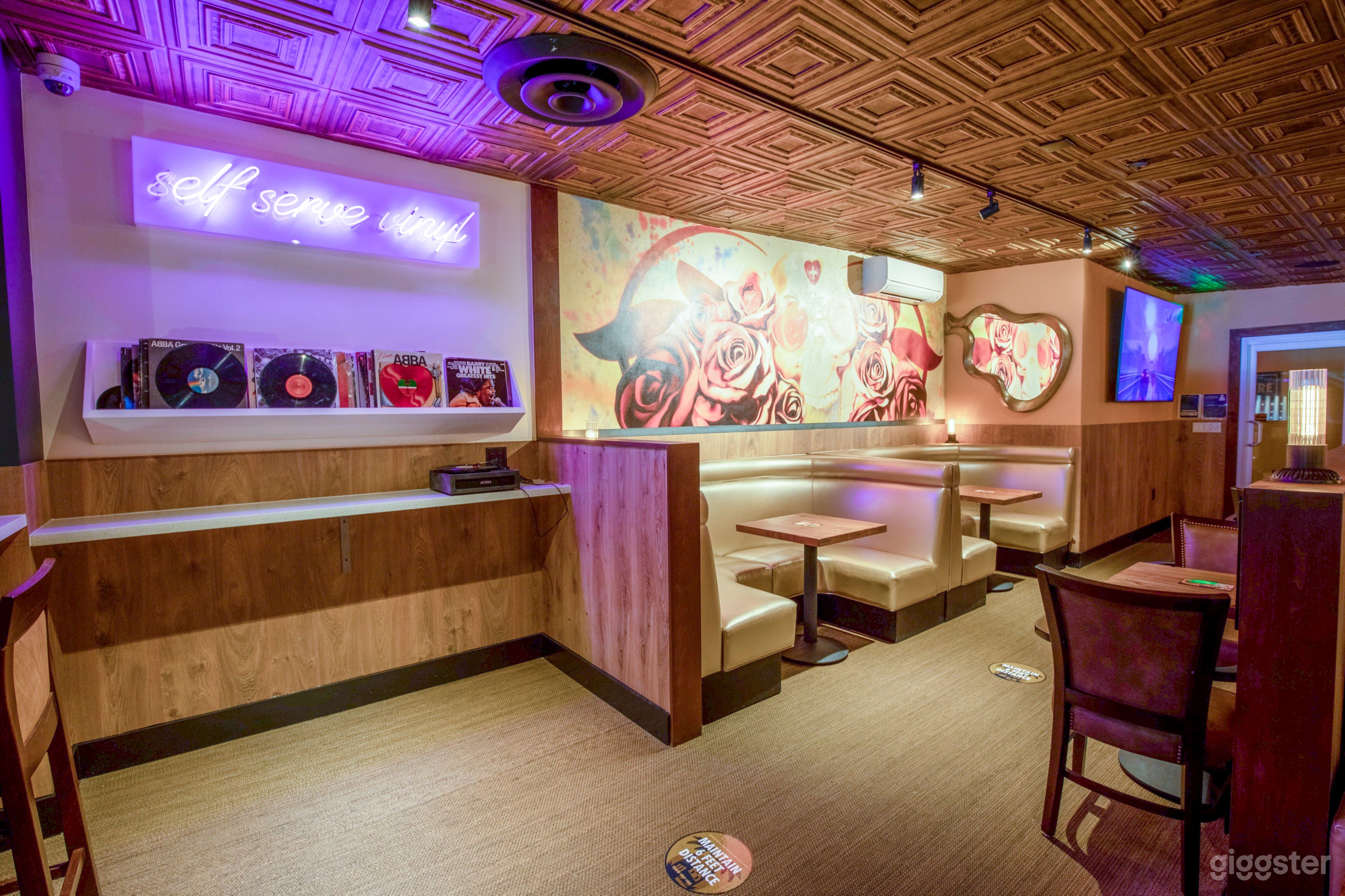 Upstairs consumption lounge