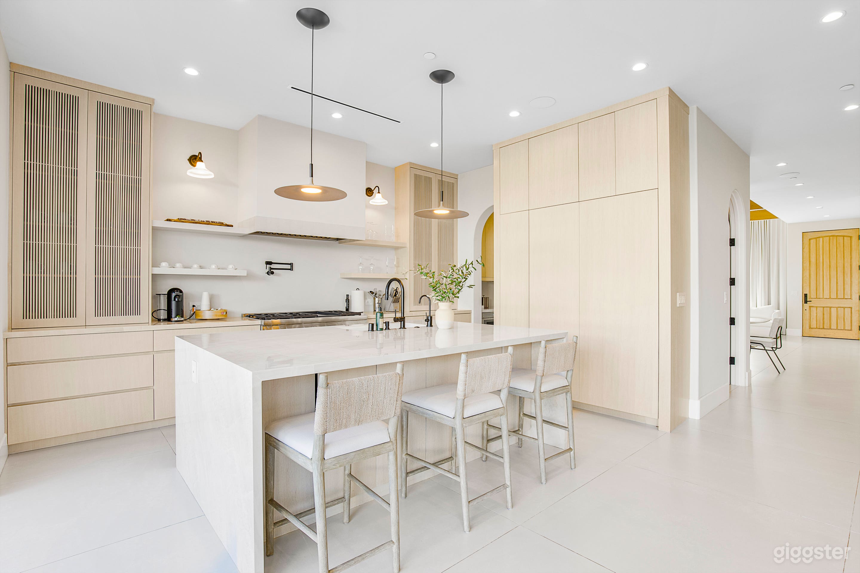 VILLA CAMELIA LUXE VILLA DREAMY POOL OASIS Photo 3