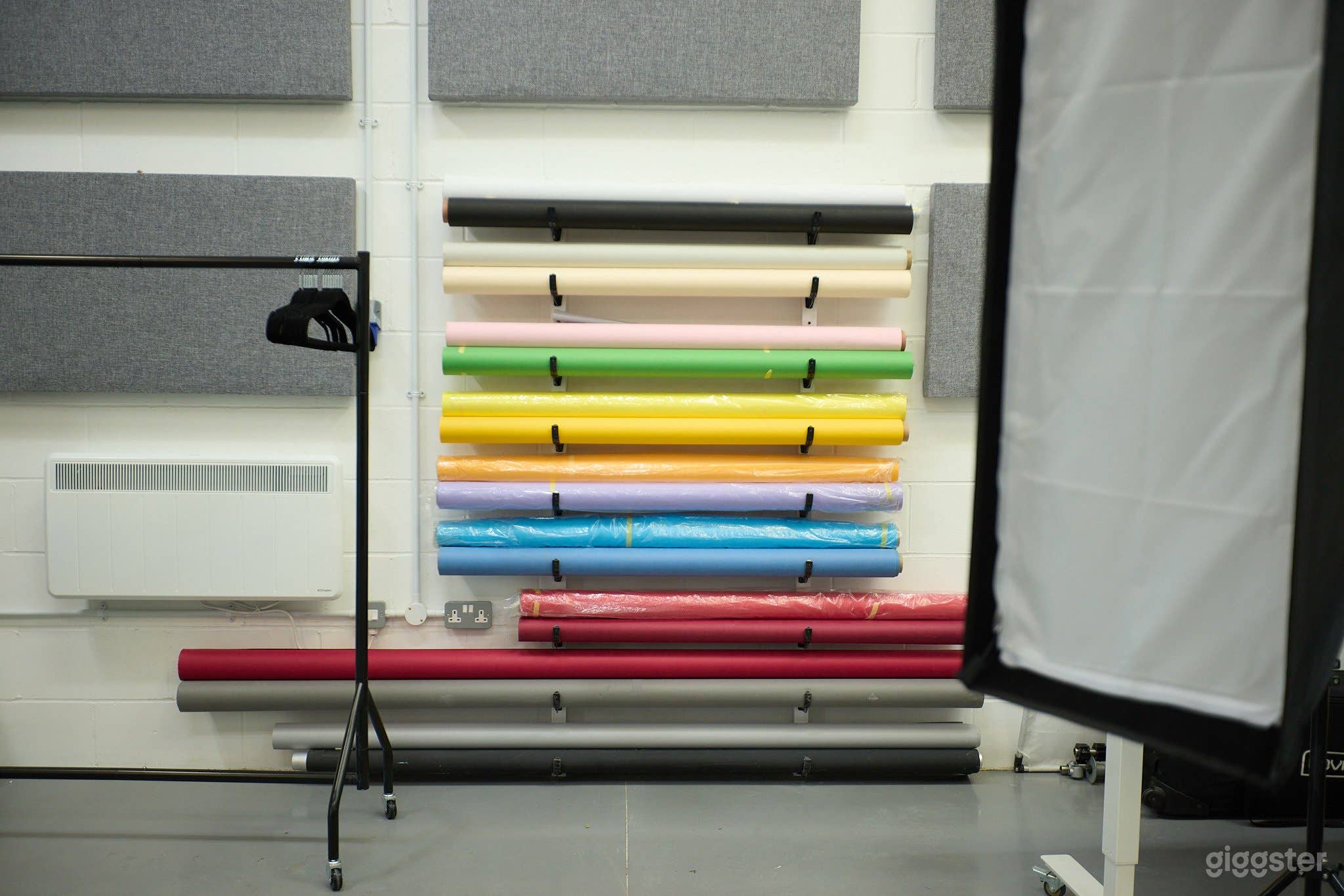 Well equipped Essex Photo / Video Studio Photo 3