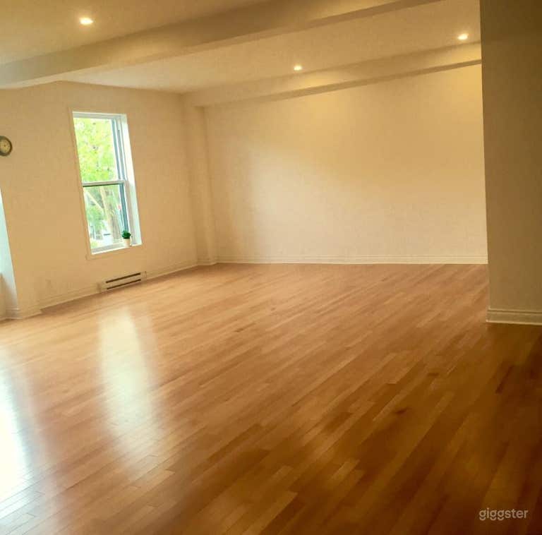   Studio B - 650 sqft Dance Studio with Full-Length Mirrors  