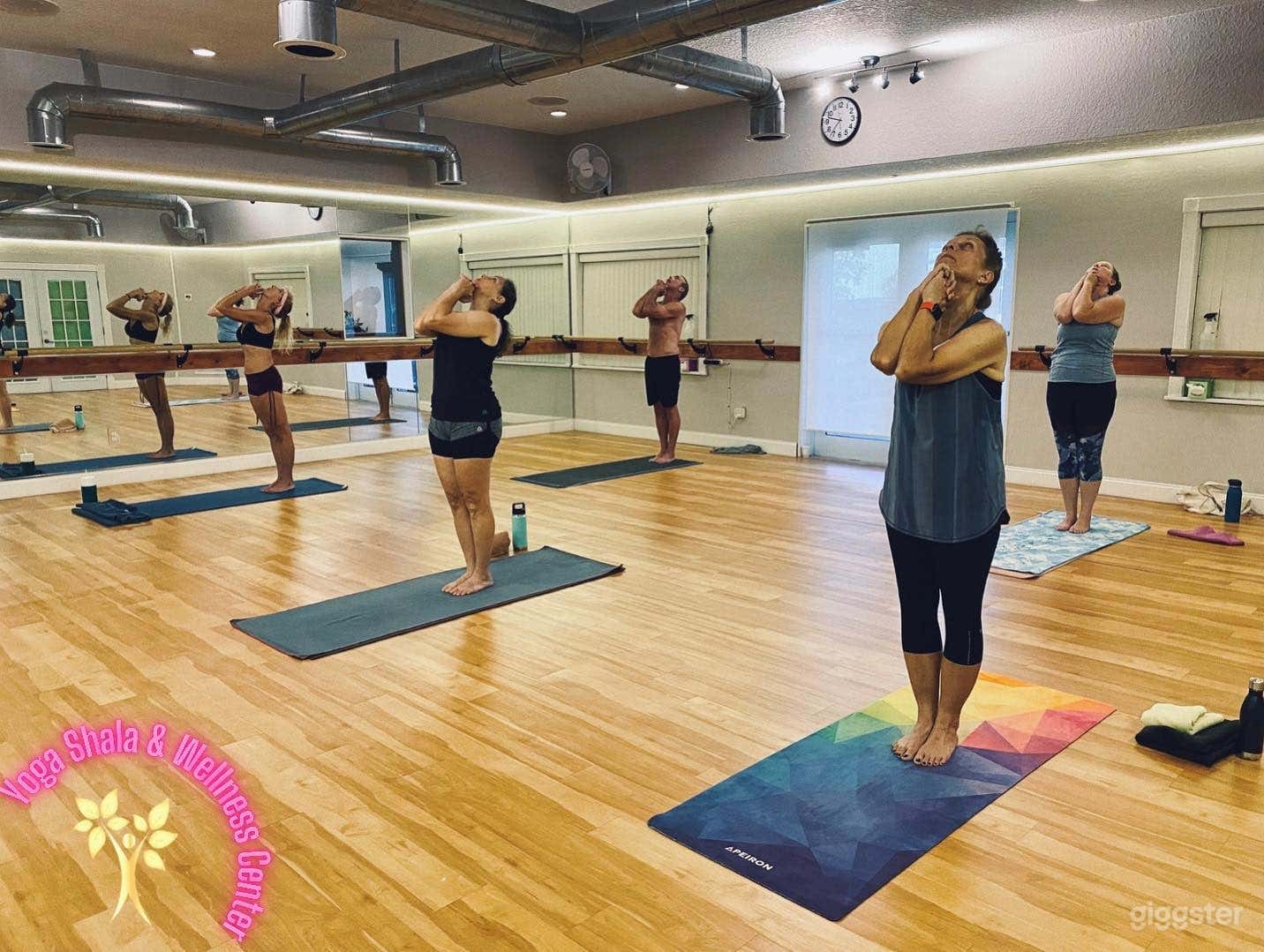  Lovely, Large Yoga studio with High Ceilings and a Very Tranquil Environment in Titusville Photo 3