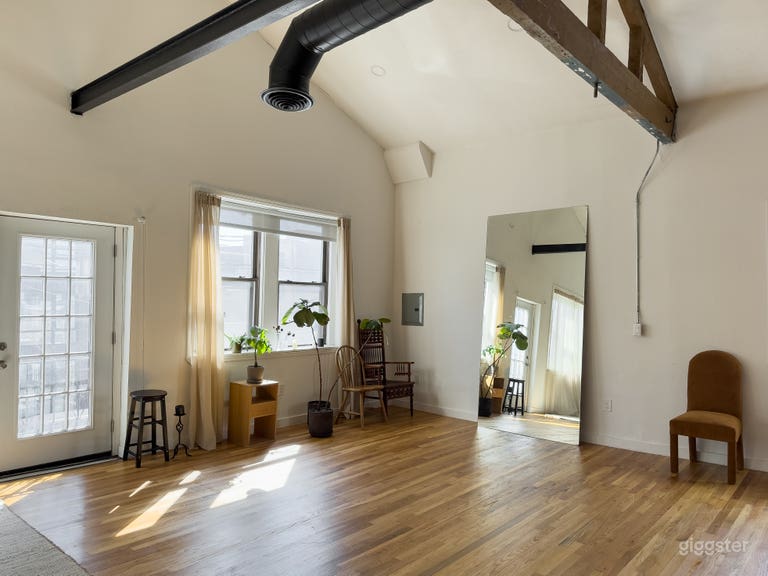  Aesthetic Creative Loft Photo Studio 