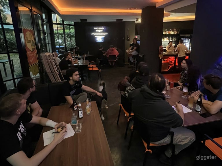  Gaming & Arcade Café 