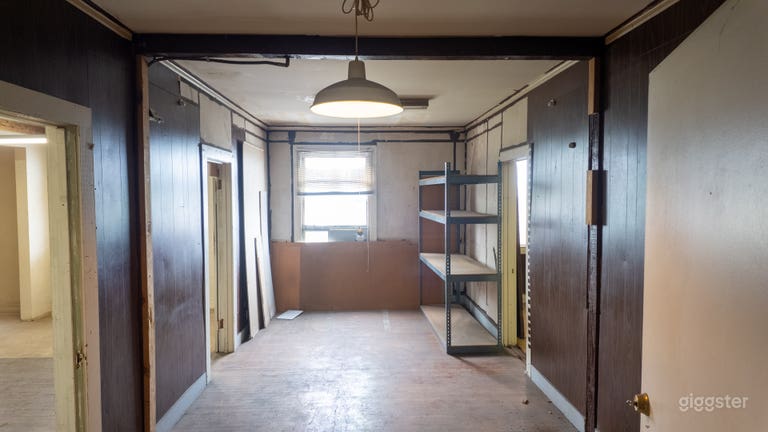  Horror Eerie 9,000 SqFt Abandoned 2nd floor Office 