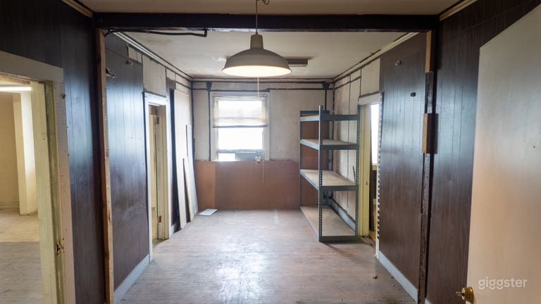  Horror Eerie 9,000 SqFt Abandoned 2nd floor Office 