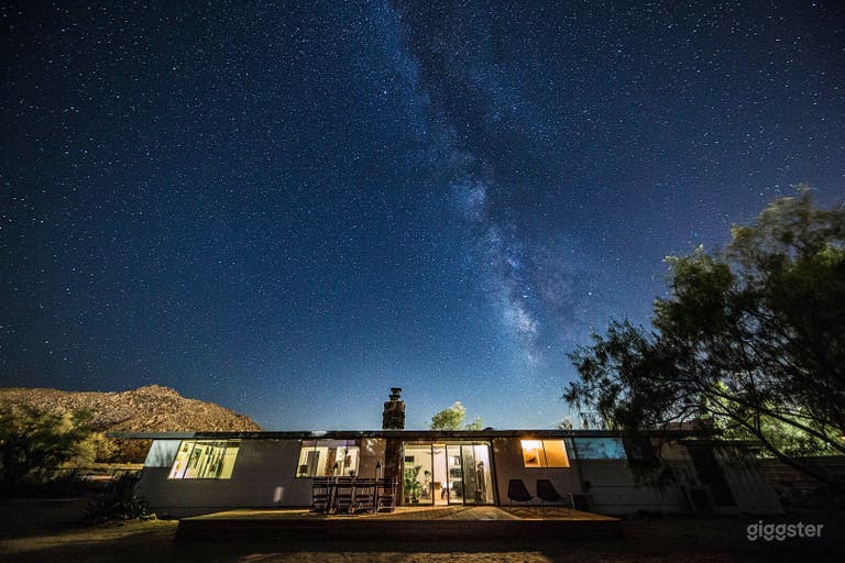  Desert Muse - Midcentury Retreat w Pool + Views 
