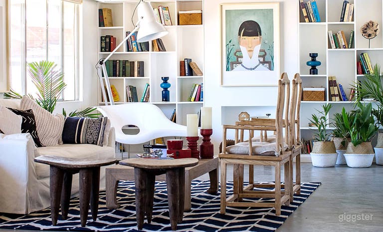  Desert Muse - Midcentury Retreat w Pool + Views 