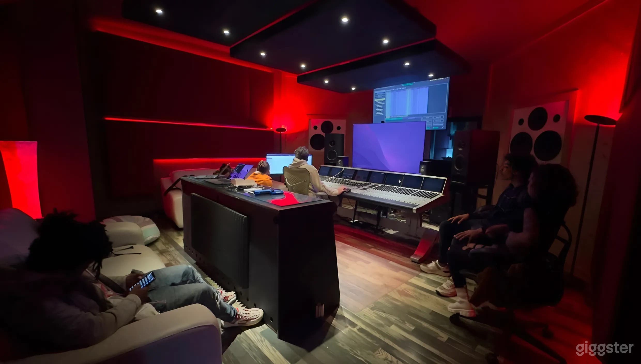 Versatile 3,500 Sq. Ft. Pro Recording Studio Photo 1