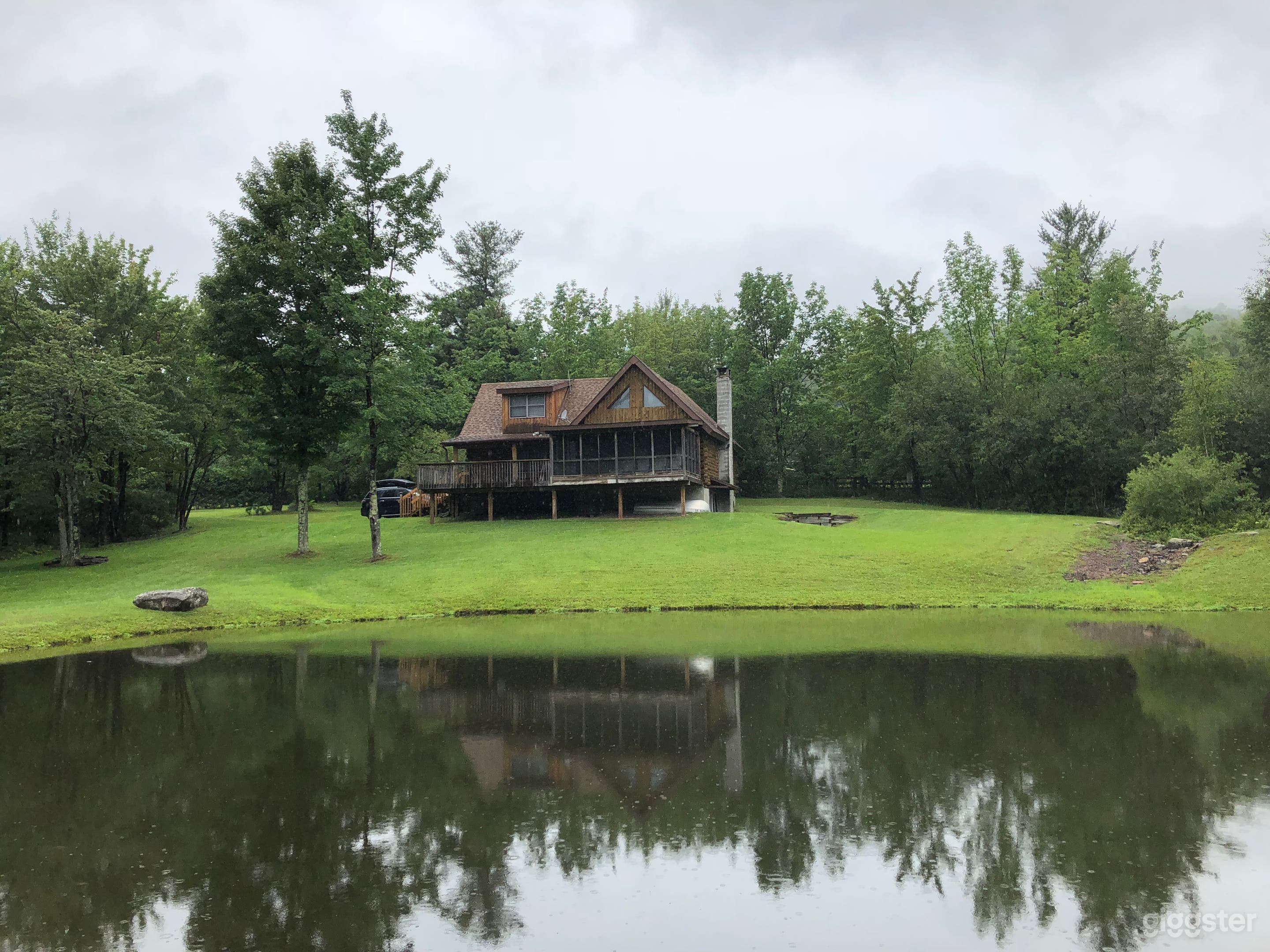 Classic Catskills Log Home and Pond